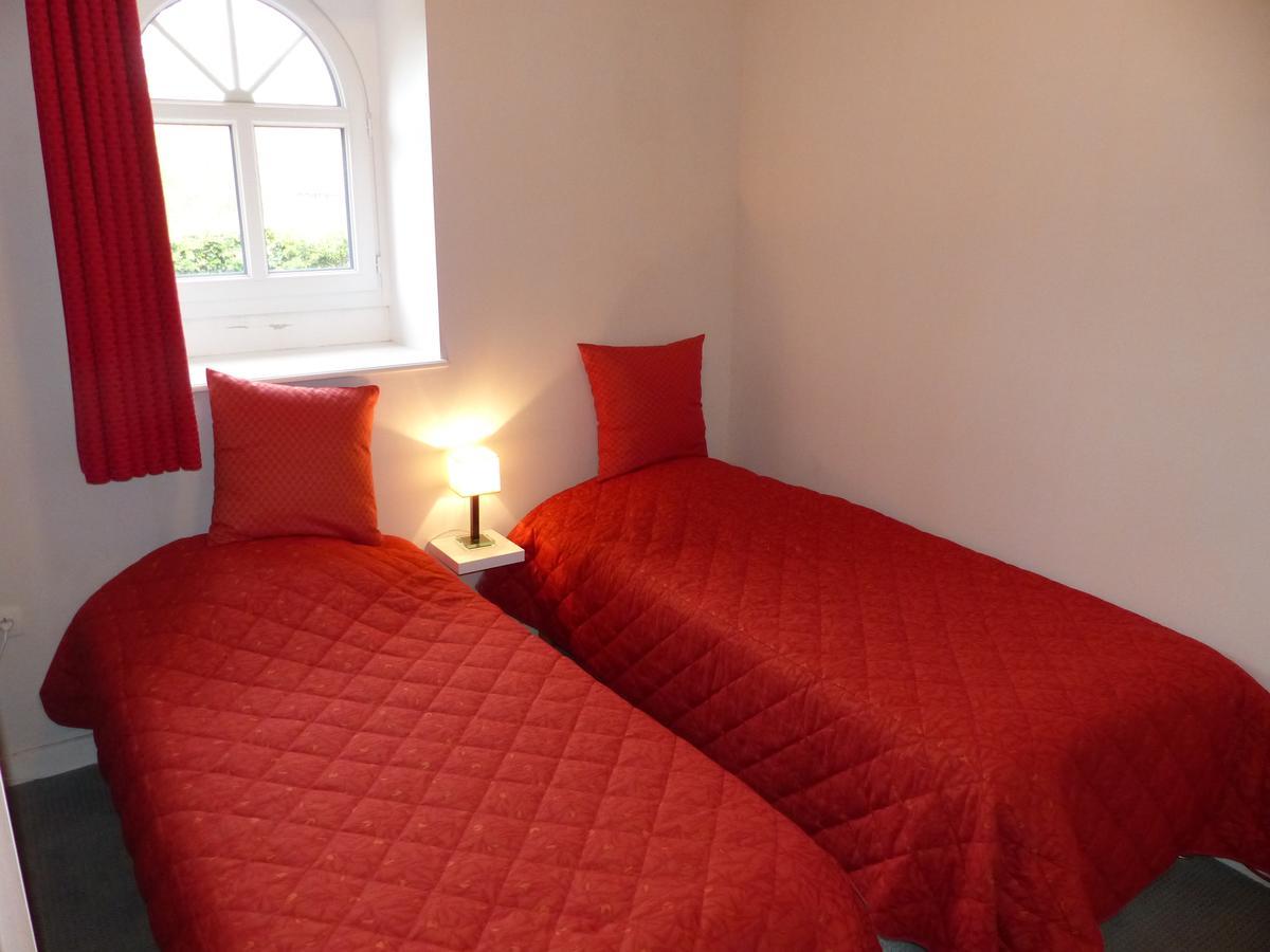 B&B Domaine De La Corbe Bournezeau Bagian luar foto