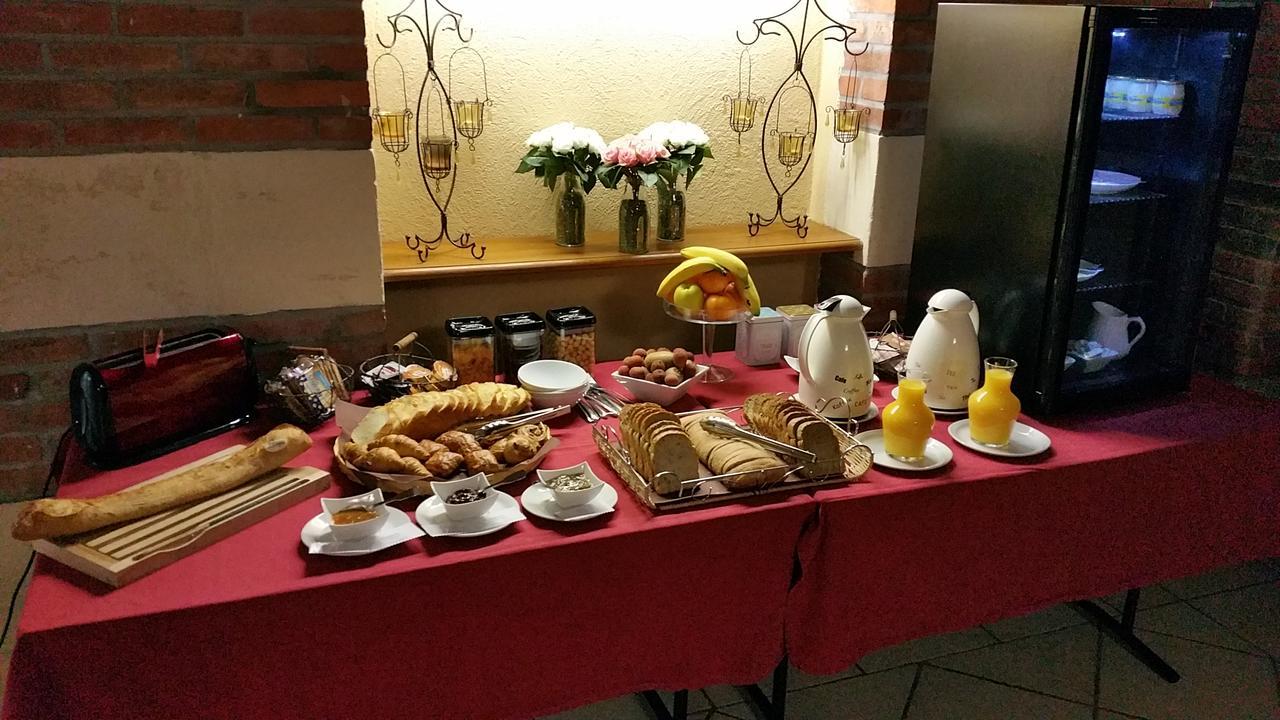 B&B Domaine De La Corbe Bournezeau Bagian luar foto